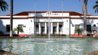 Fachada do paço municipal de Birigui