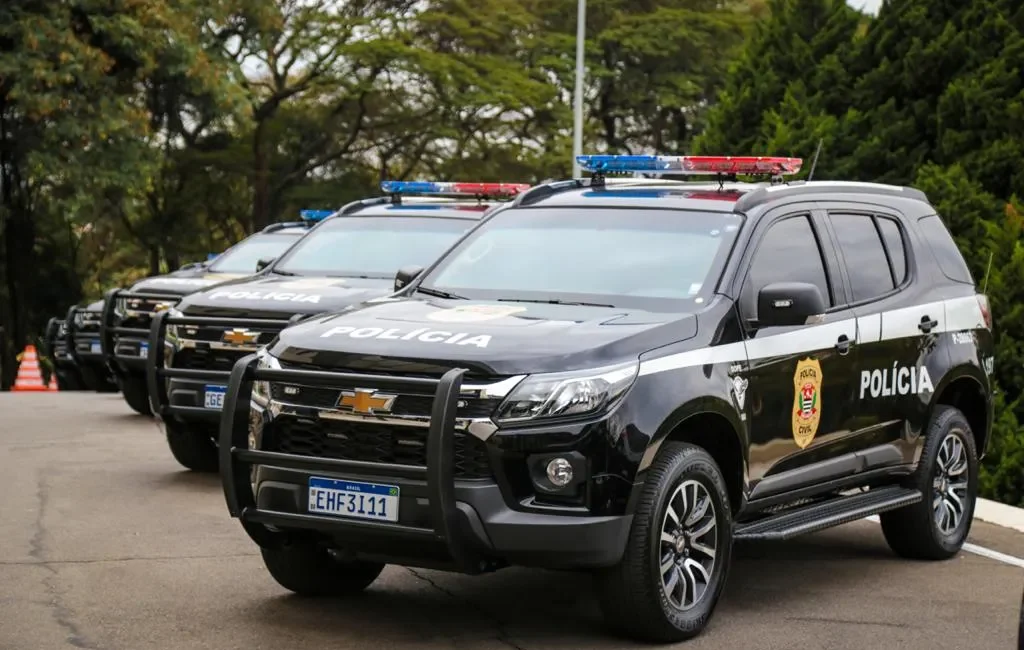 Viaturas da polícia civil de SP